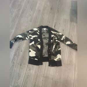 Camo knit sweater medium front button